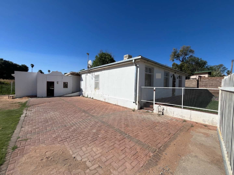 3 Bedroom Property for Sale in Die Rand Northern Cape